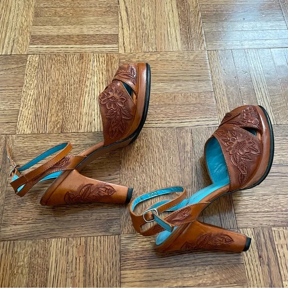 Remix Vintage Shoes Vera Cruz Peep Toe Heels in Tan US 6 - Picture 6 of 7